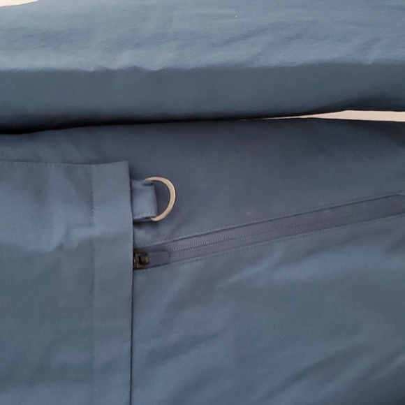 Oakley Men's Jacket - Picture 8 of 8